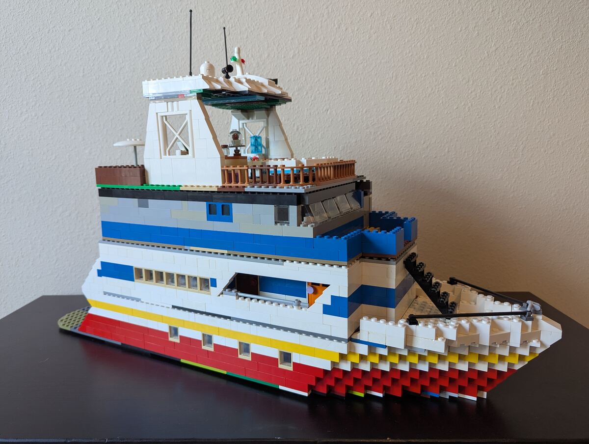Four story Lego boat